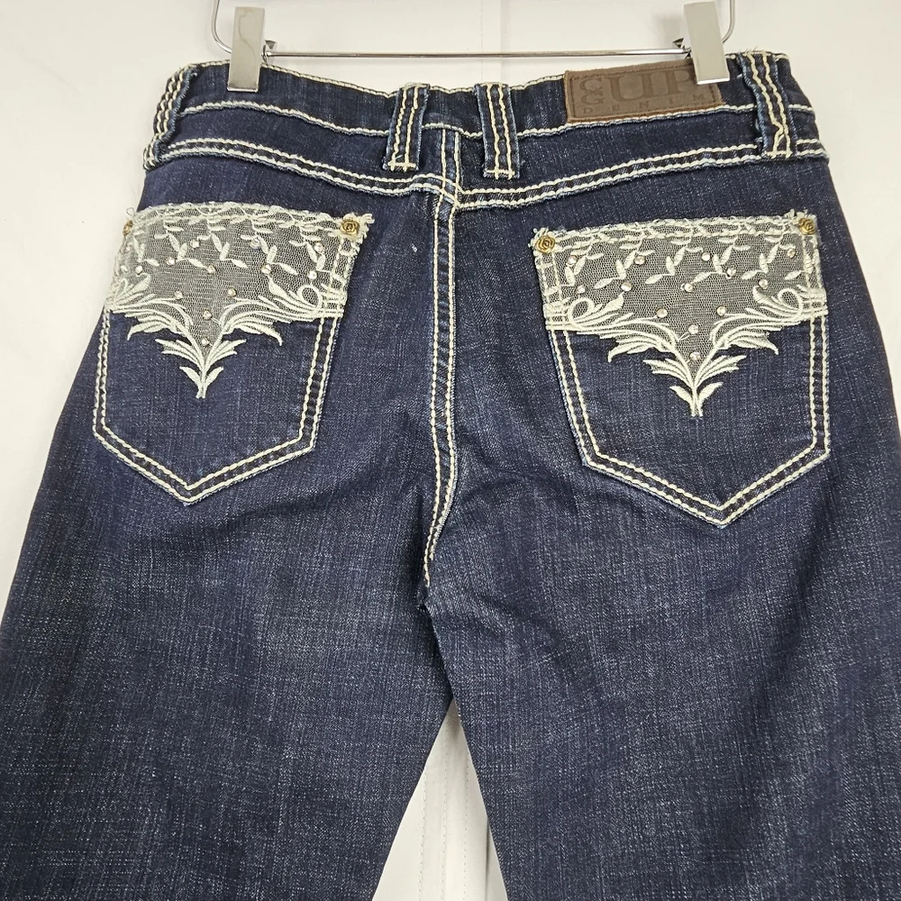 Cowgirl Up bootcut jeans size 29/ 32